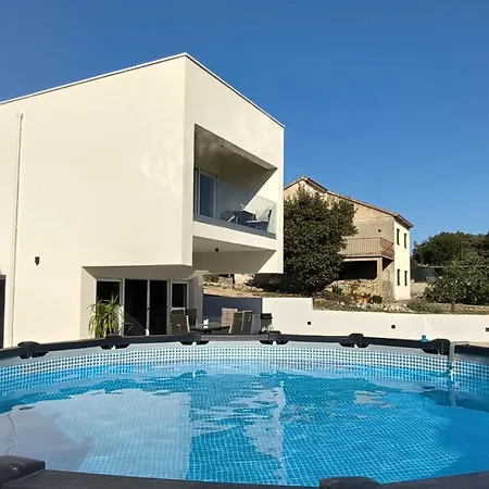Villa Vacation Labudica Near Sibenik, 3 Sobe
