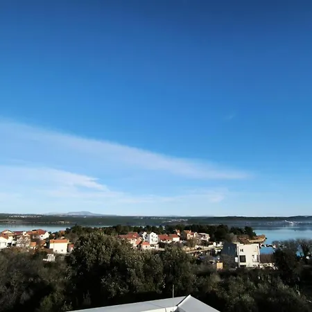 Vacation Labudica Near Sibenik, 3 Sobe Вилла