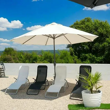Vacation Labudica Near Sibenik, 3 Sobe Raslina