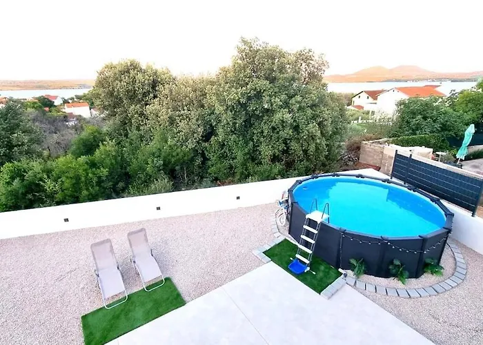 Vacation Labudica Near Sibenik, 3 Sobe Вилла *