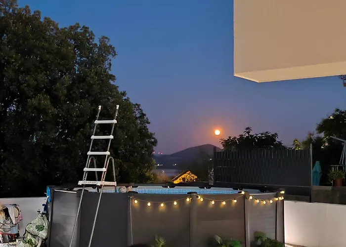 Vacation Labudica Near Sibenik, 3 Sobe Villa