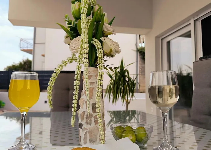 Vacation Labudica Near Sibenik, 3 Sobe וילה Raslina