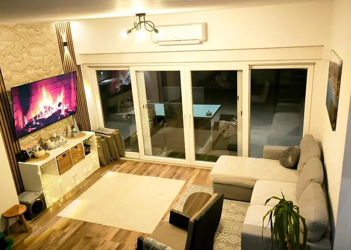 Vacation Labudica Near Sibenik, 3 Sobe Вилла Raslina