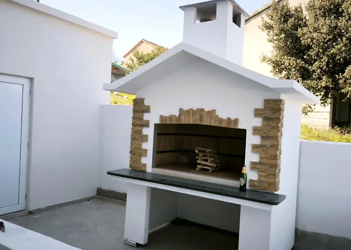 Villa Vacation Labudica Near Sibenik, 3 Sobe *